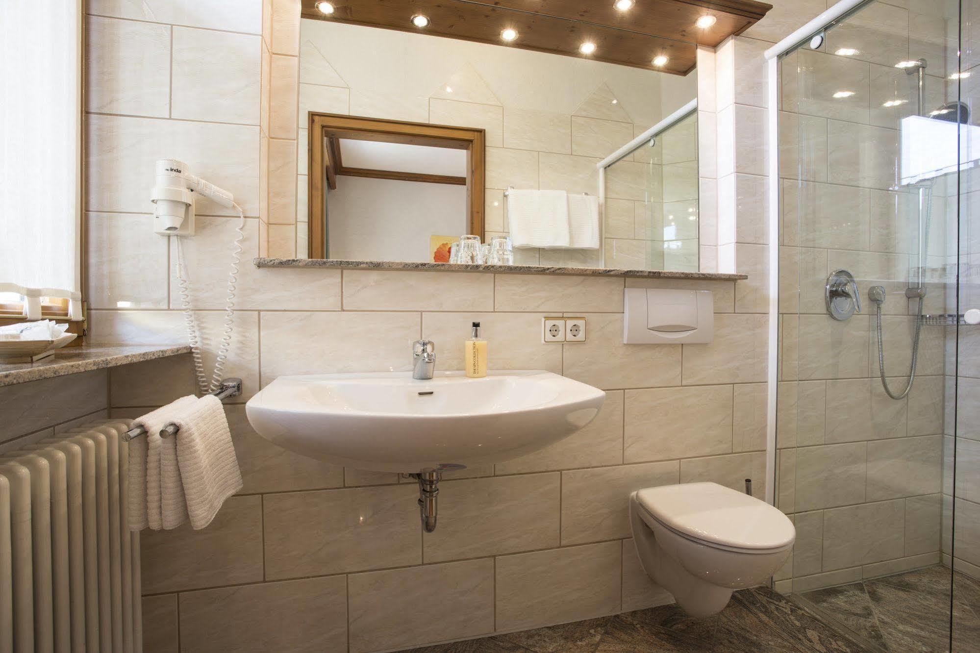 פיכטנאו Meiser Rosenstuben Hotel מראה חיצוני תמונה