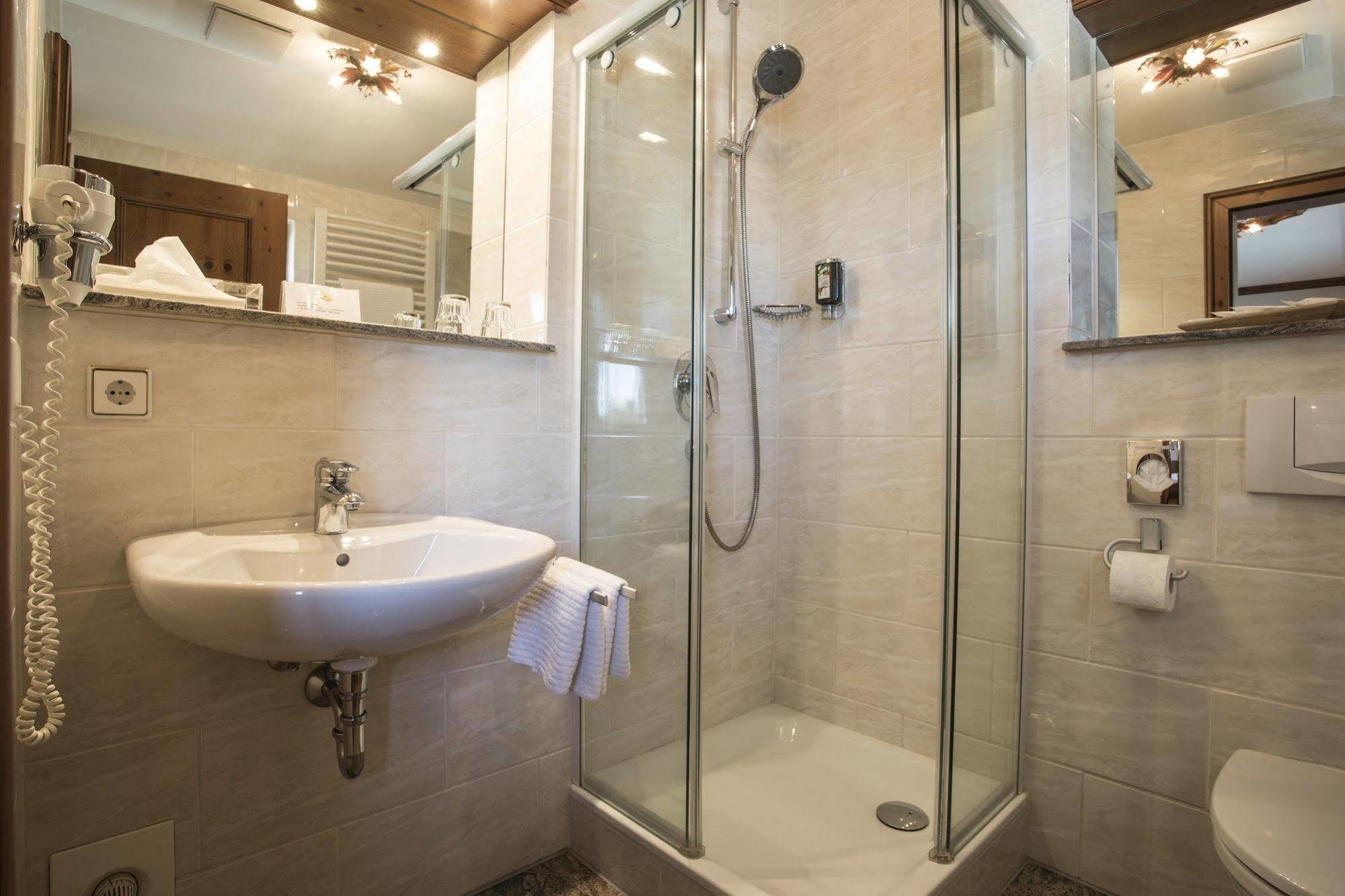 פיכטנאו Meiser Rosenstuben Hotel מראה חיצוני תמונה
