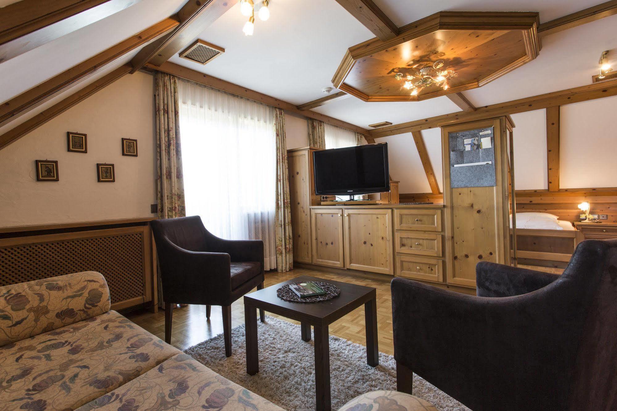 פיכטנאו Meiser Rosenstuben Hotel מראה חיצוני תמונה
