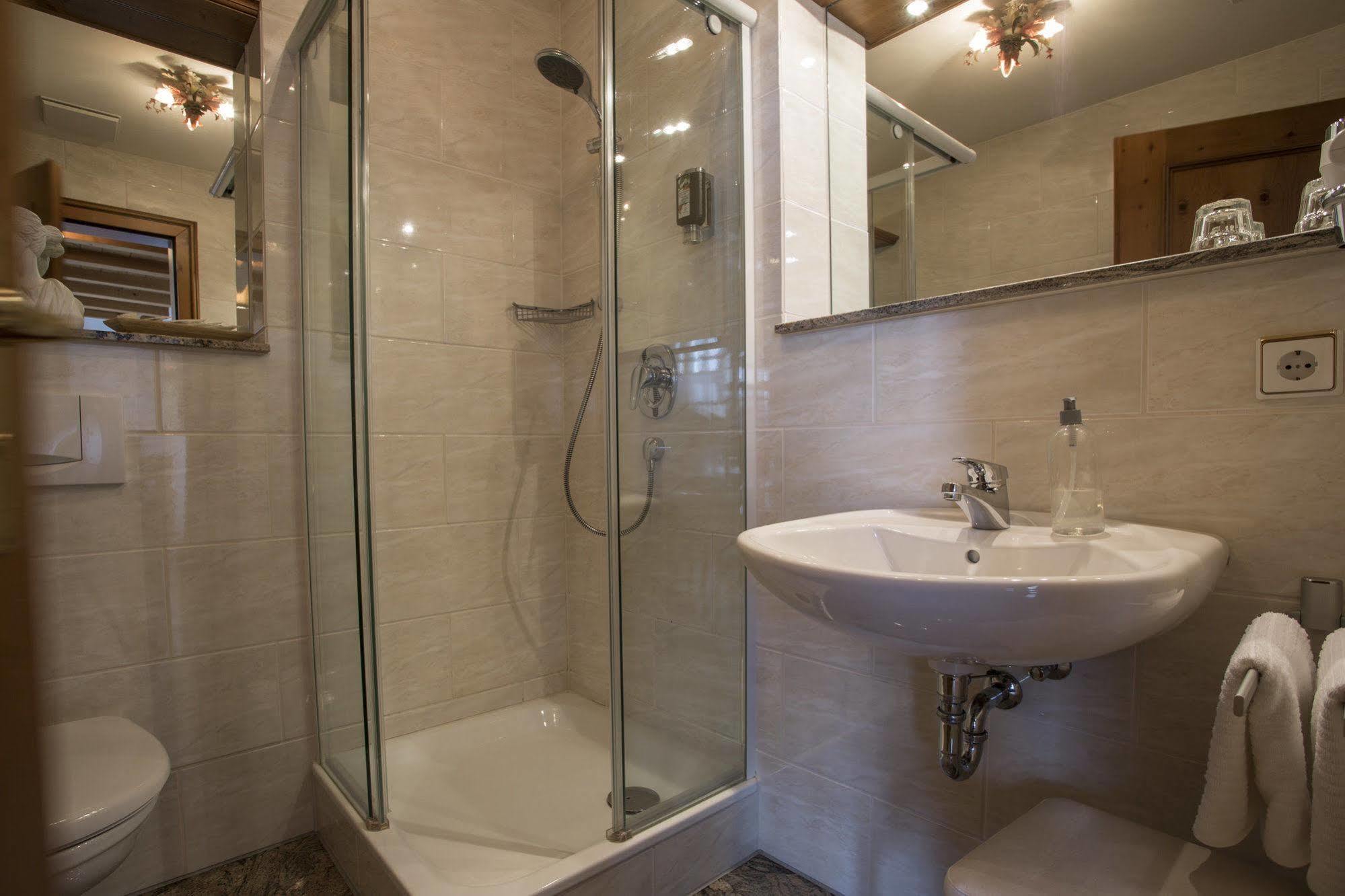 פיכטנאו Meiser Rosenstuben Hotel מראה חיצוני תמונה